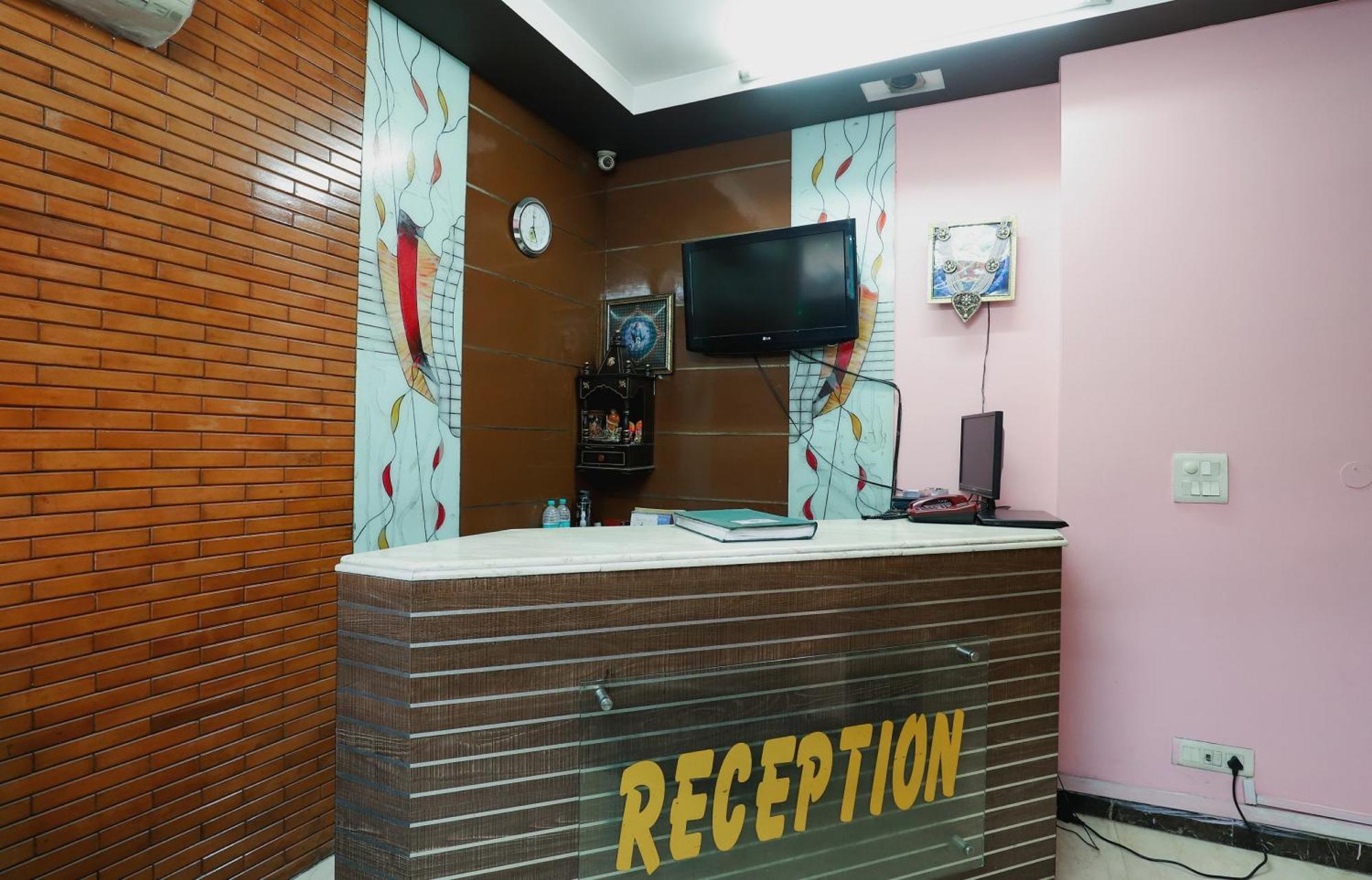 Hotel O J P Inn Near Patel Nagar Metro Station New Delhi Ngoại thất bức ảnh