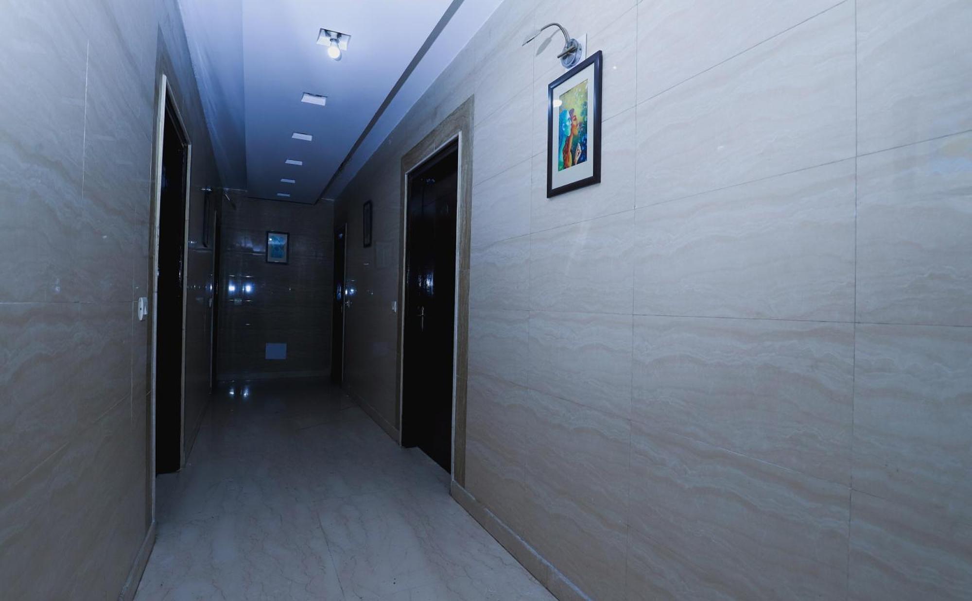 Hotel O J P Inn Near Patel Nagar Metro Station New Delhi Ngoại thất bức ảnh