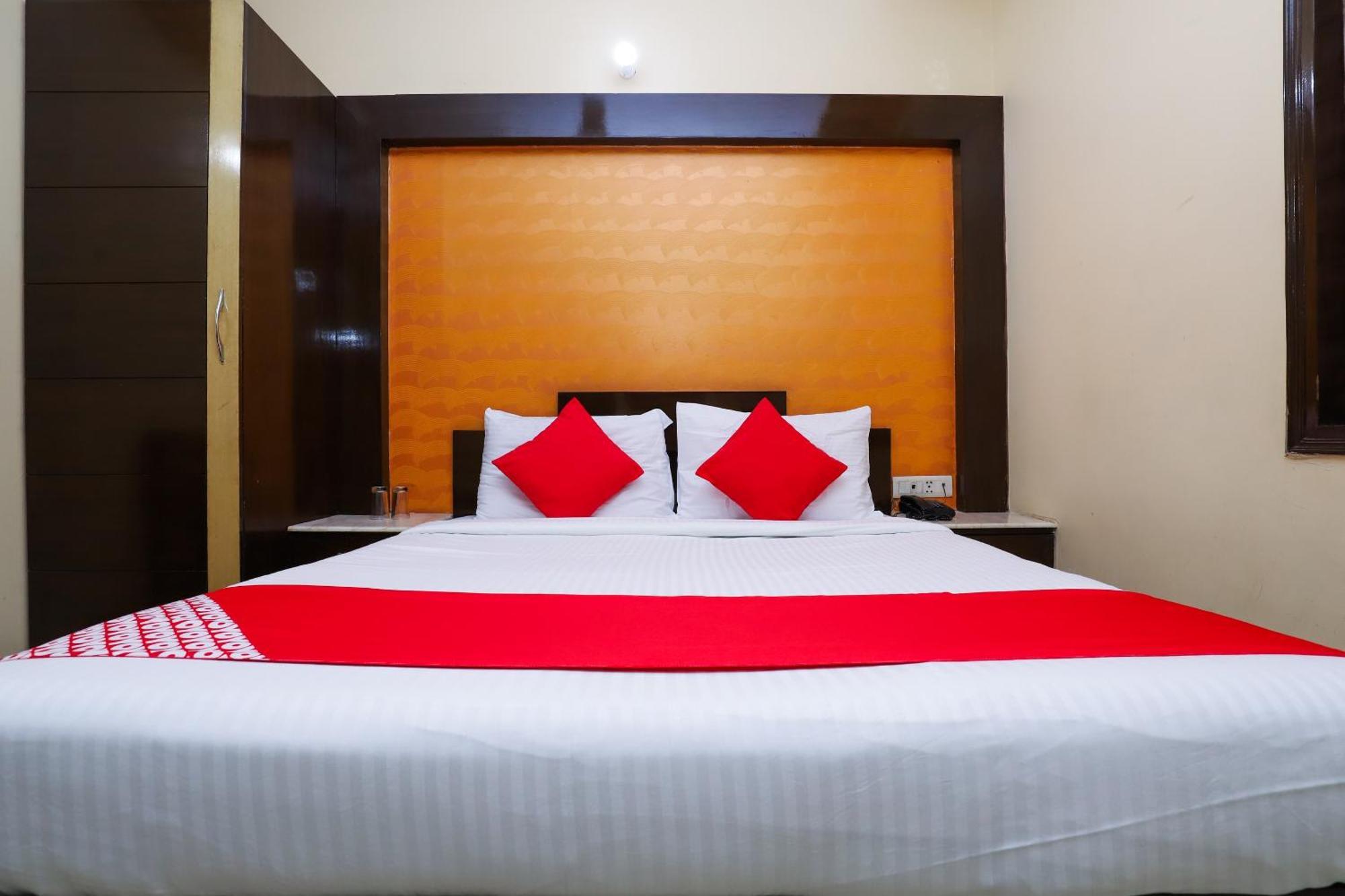 Hotel O J P Inn Near Patel Nagar Metro Station New Delhi Ngoại thất bức ảnh